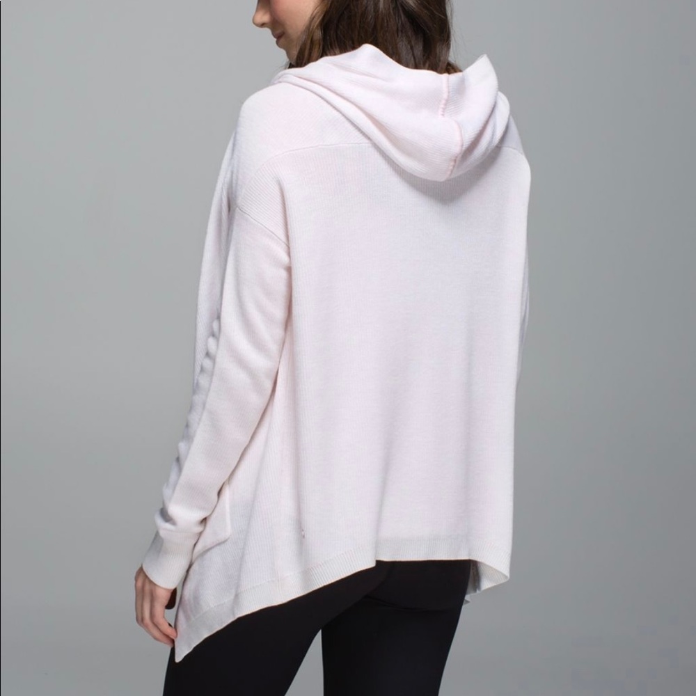 LuluLemon hint-o-blush Cabin Yogi lux weave workout sweater/wrap/shawl mini hood